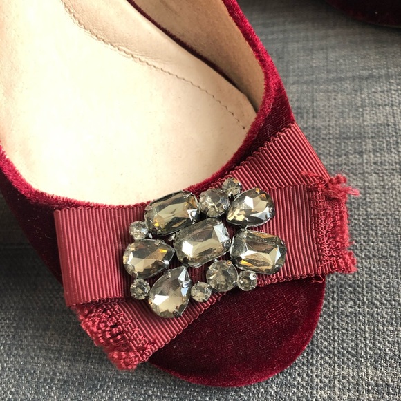 Lands End Red Velvet Flats with Jeweled Bows - Picture 3 of 6